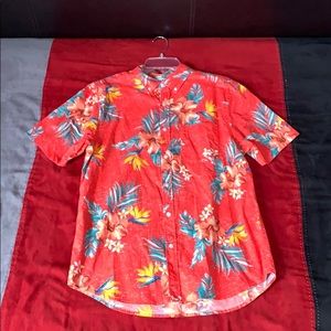 Old navy button up floral shirt